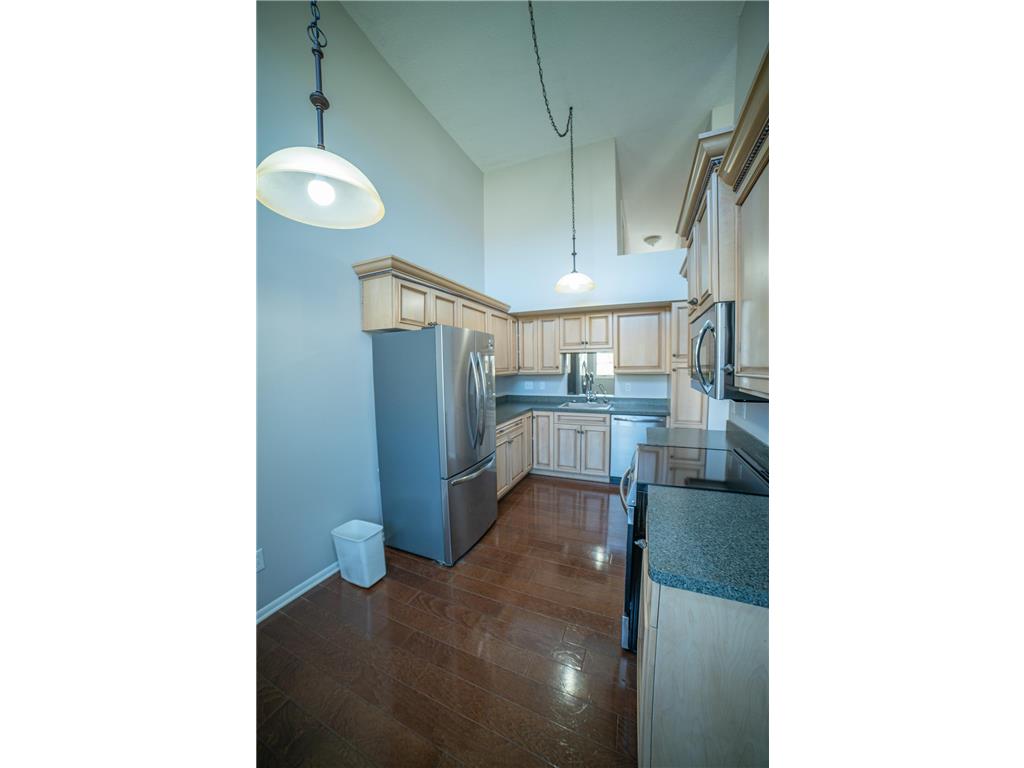 10458 Dupont Road S Bloomington MN 55431 6795253 image1