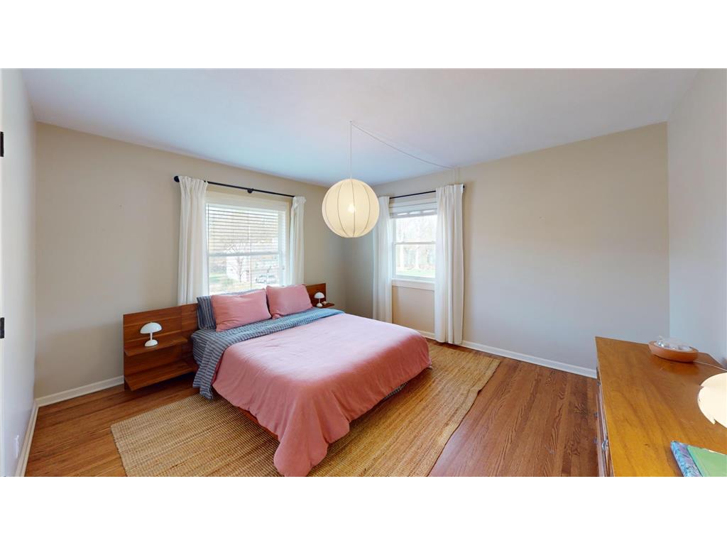 1046 Brooks Avenue W Roseville MN 55113 7066920 image12