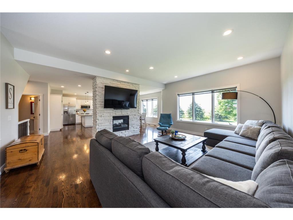 1046 Bush Court SW Eyota MN 55934 7032253 image14
