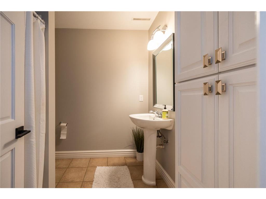 1046 Bush Court SW Eyota MN 55934 7032253 image32