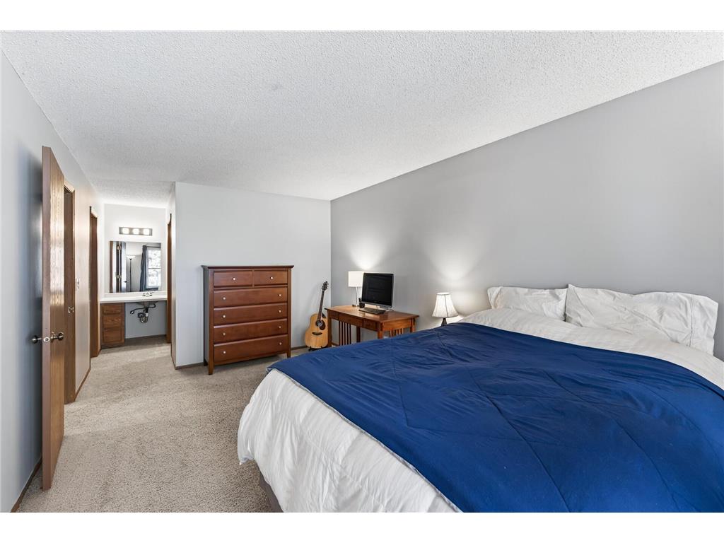 1046 E Travelers Trail #39 Burnsville MN 55337 7020510 image19
