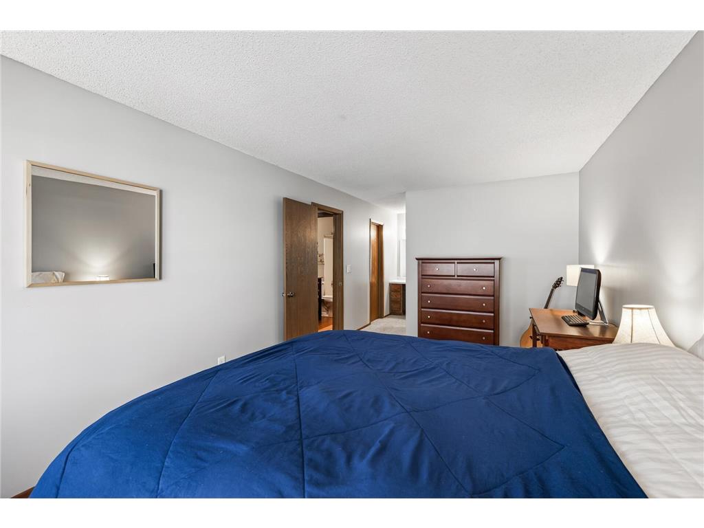 1046 E Travelers Trail #39 Burnsville MN 55337 7020510 image20