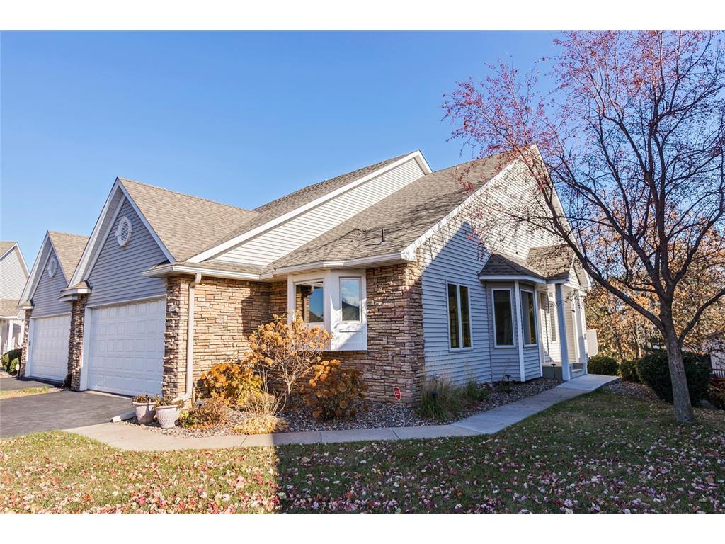 1046 Westcliff Curve, Shoreview, MN, 55126 MLS 6244643 Edina Realty