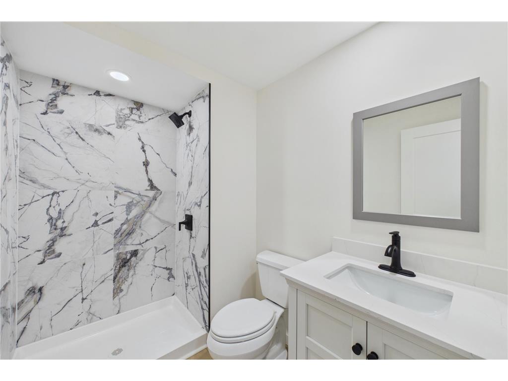 10460 Buckingham Drive Eden Prairie MN 55347 7077403 image24