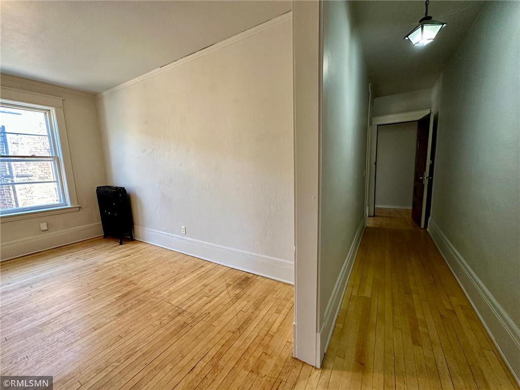 1047 Hudson Road Saint Paul MN 55106 7100284 image17