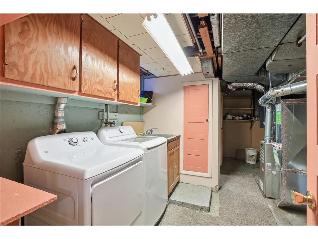 1047 JAMESON STEET Saint Paul MN 55103 6824111 image16