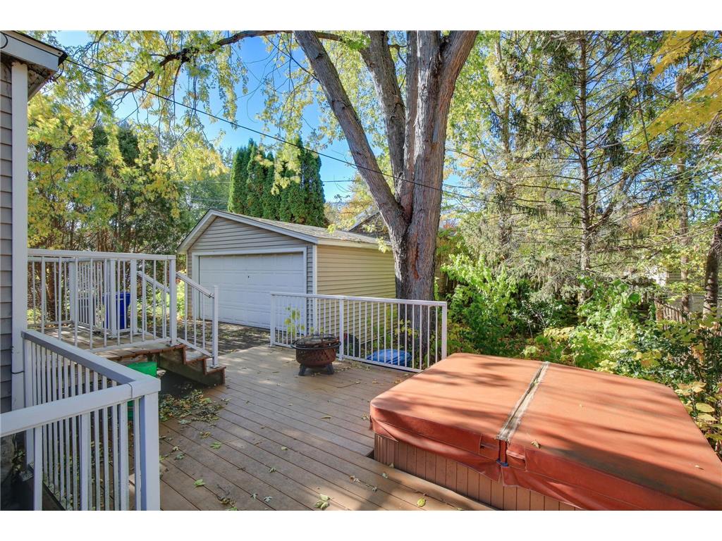 1047 JAMESON STEET Saint Paul MN 55103 6824111 image2