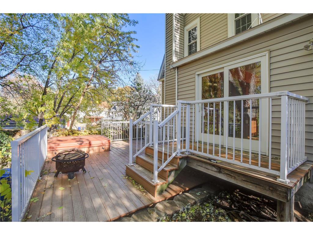 1047 JAMESON STEET Saint Paul MN 55103 6824111 image3