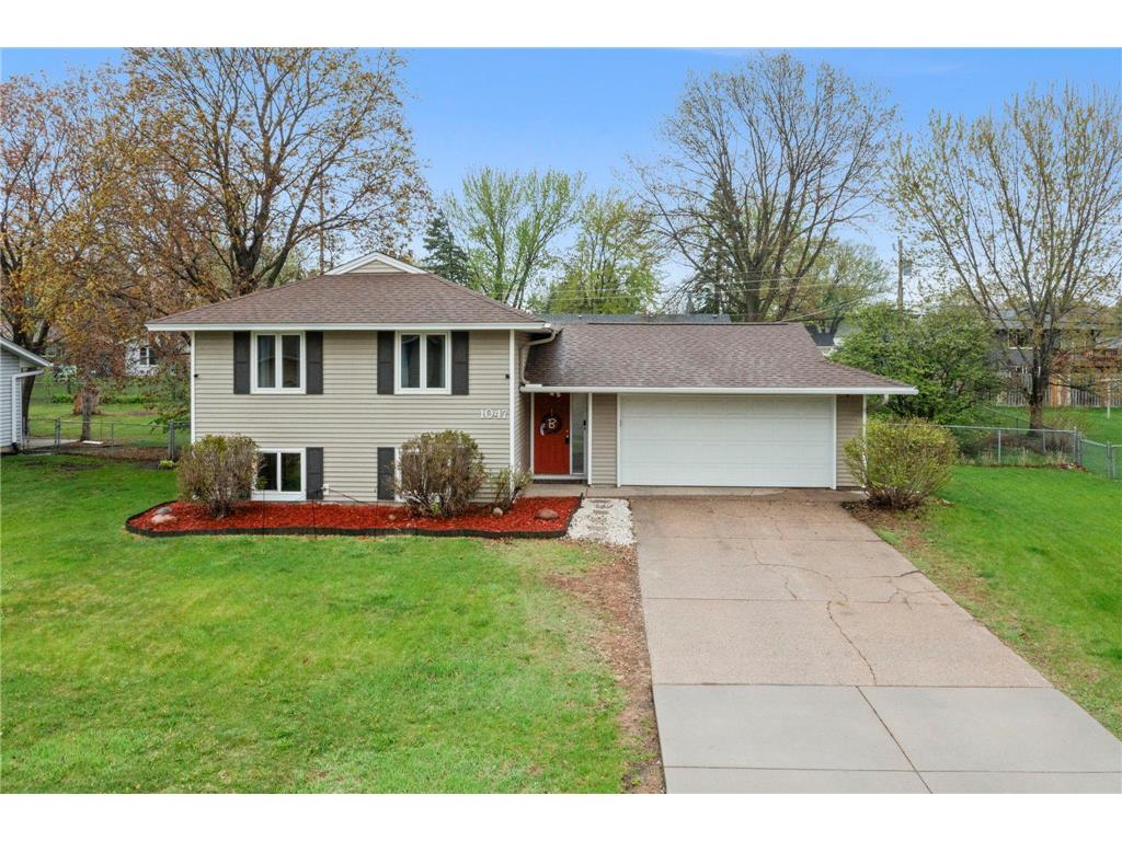1047 Lowell Drive Apple Valley MN 55124 7091112 image1
