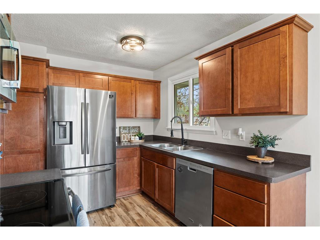 1047 Lowell Drive Apple Valley MN 55124 7091112 image12