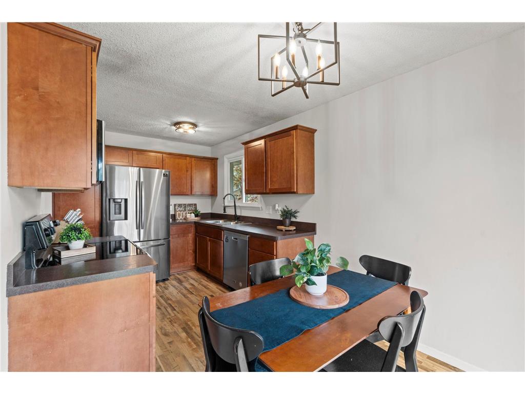 1047 Lowell Drive Apple Valley MN 55124 7091112 image13