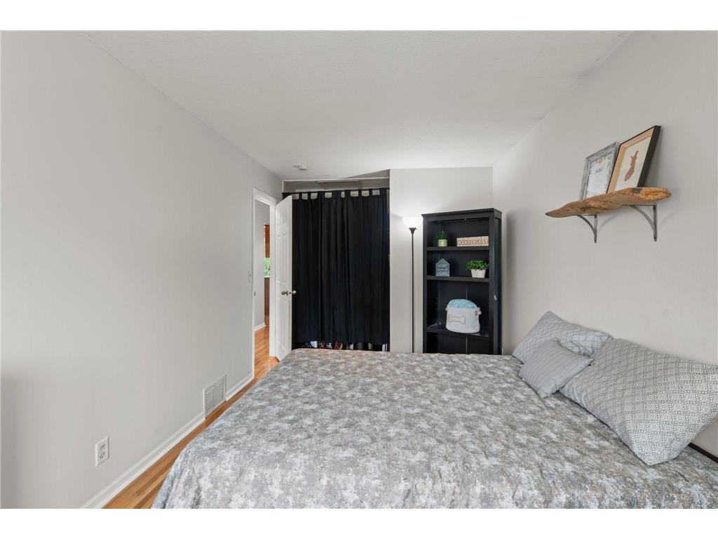 1047 Lowell Drive Apple Valley MN 55124 7091112 image18