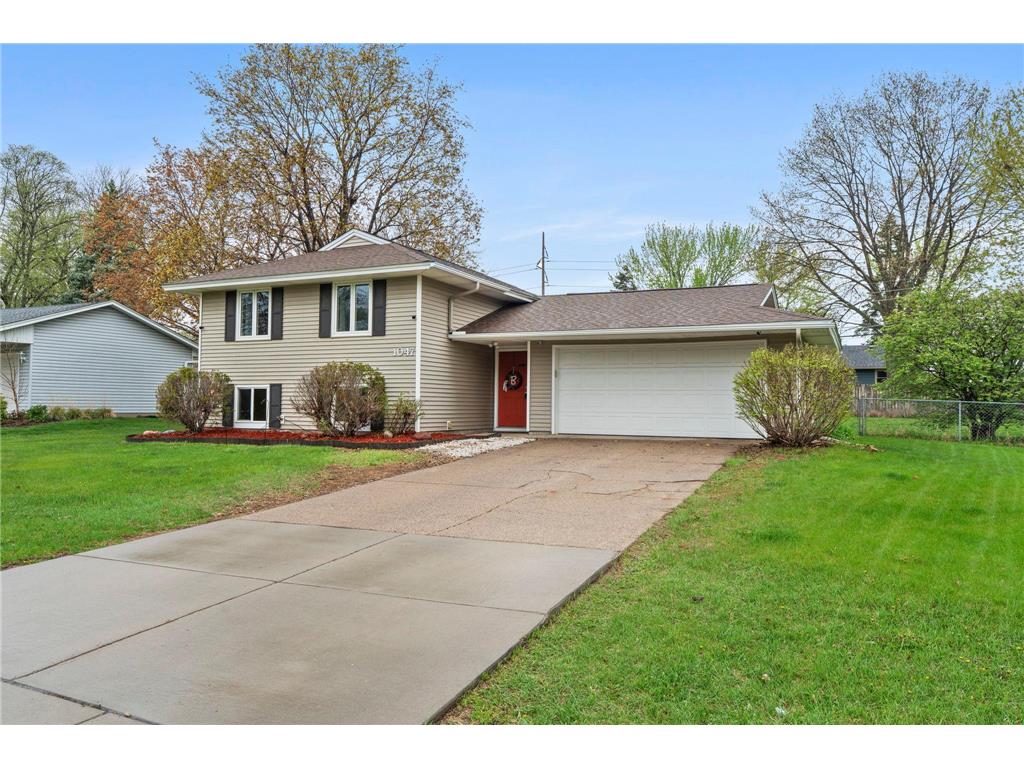 1047 Lowell Drive Apple Valley MN 55124 7091112 image2