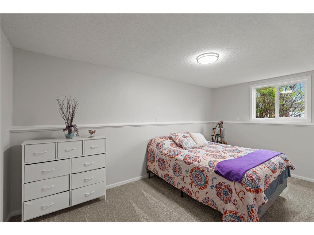 1047 Lowell Drive Apple Valley MN 55124 7091112 image24