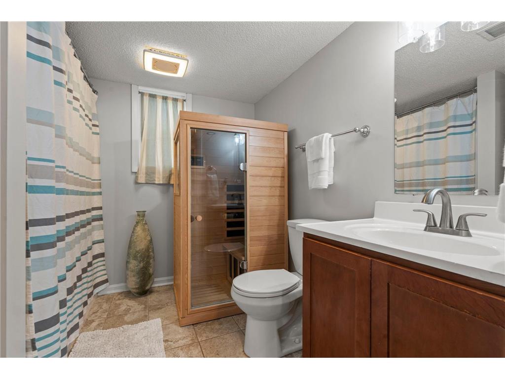 1047 Lowell Drive Apple Valley MN 55124 7091112 image25