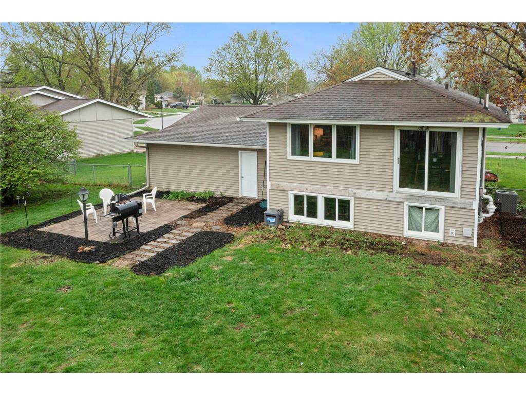 1047 Lowell Drive Apple Valley MN 55124 7091112 image29