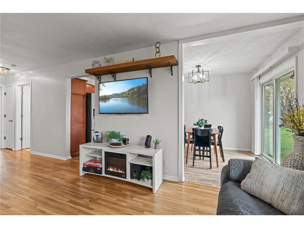 1047 Lowell Drive Apple Valley MN 55124 7091112 image8