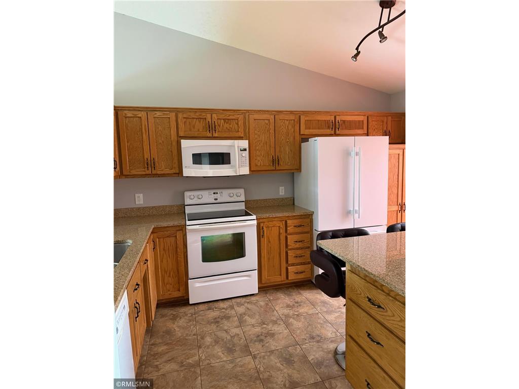1048 109th Avenue NE Blaine MN 55434 7045946 image6