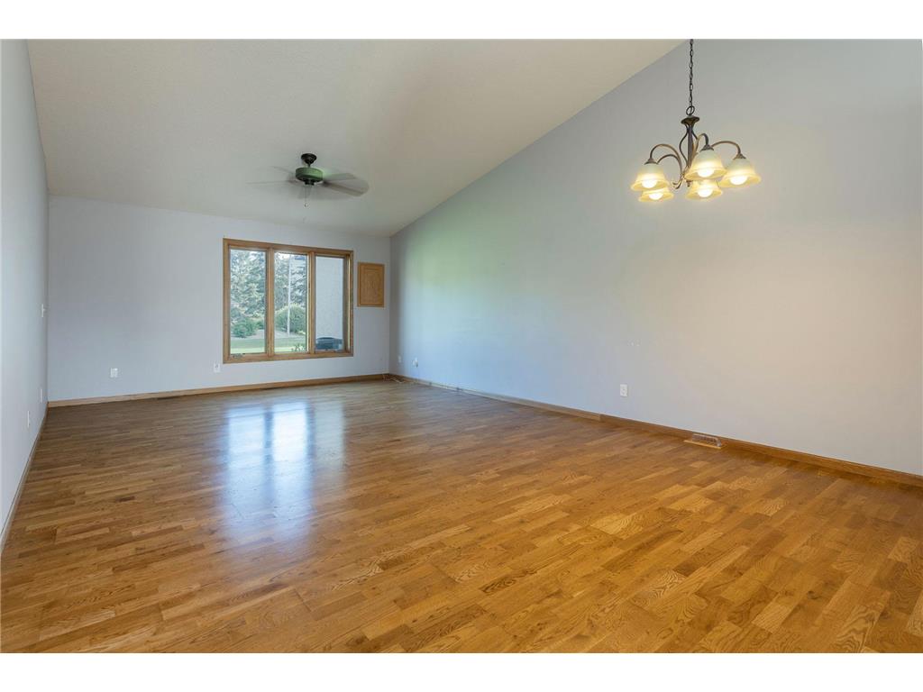 1048 109th Avenue NE Blaine MN 55434 7093795 image19