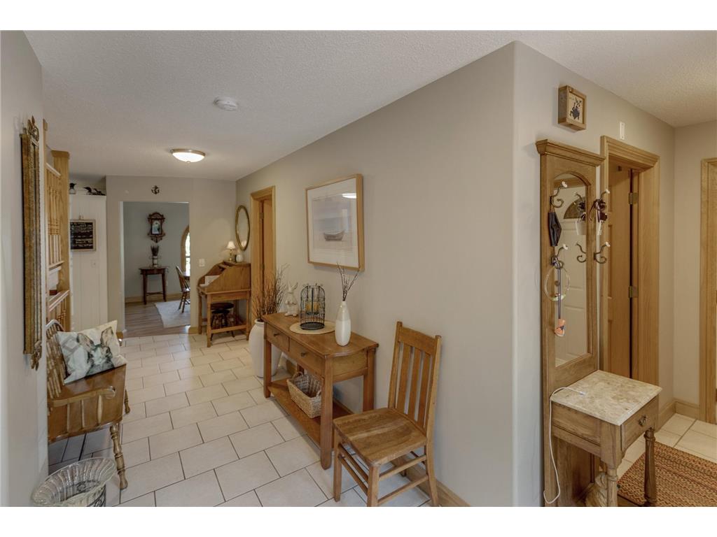 1048 County 11 NW Hackensack MN 56452 - Woman 6677658 image6