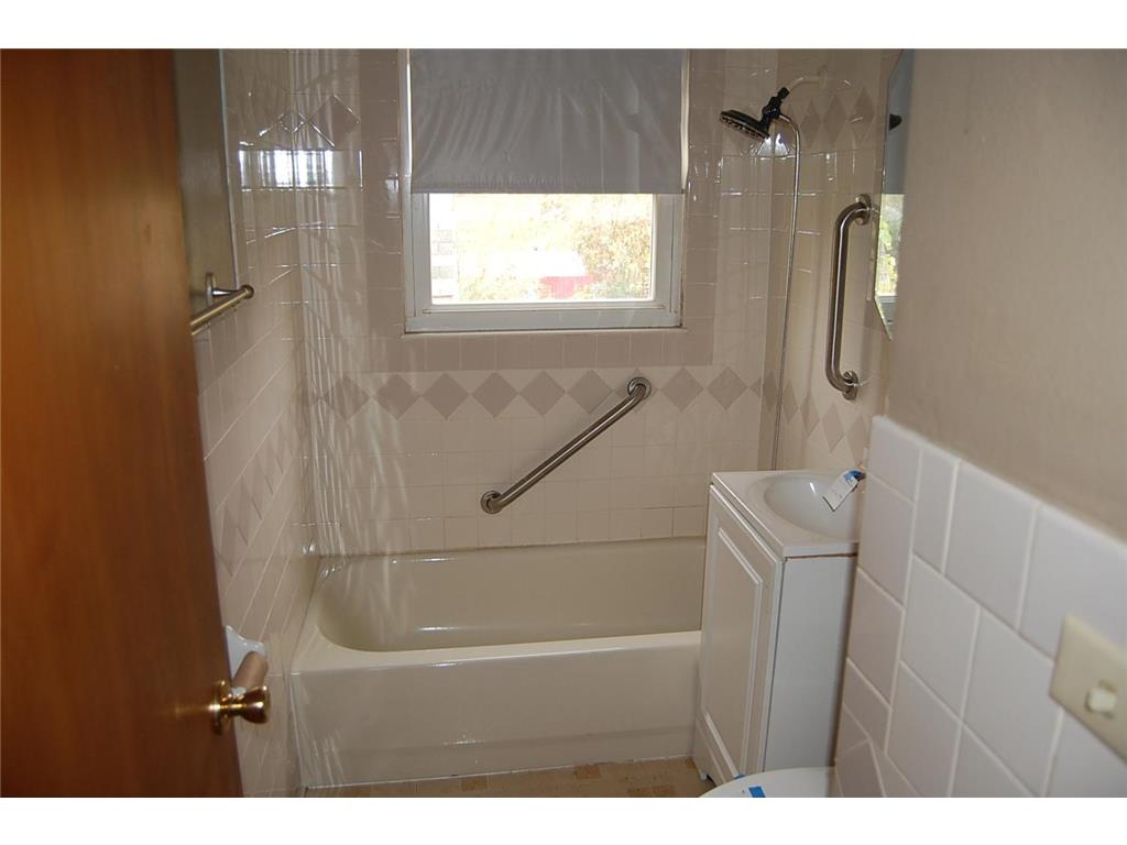 1048 Dale Street N Saint Paul MN 55117 6806206 image6