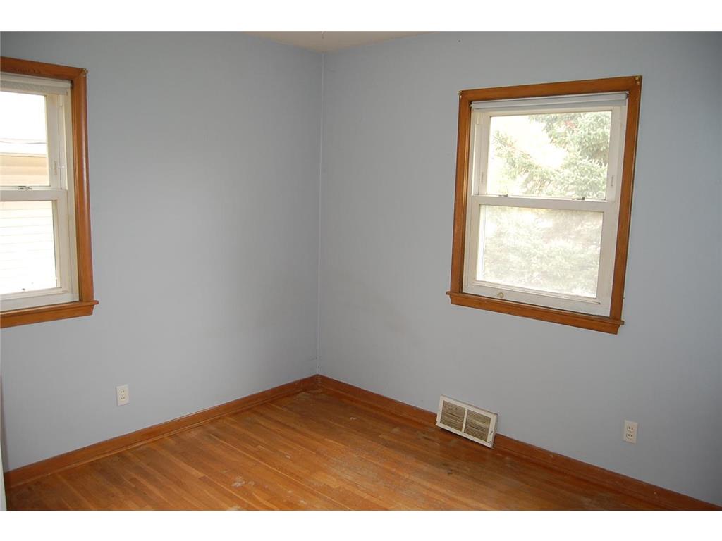 1048 Dale Street N Saint Paul MN 55117 6806206 image7