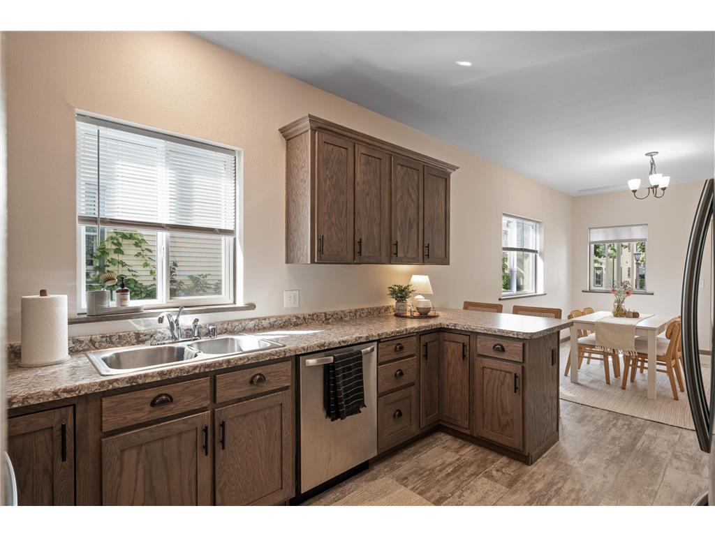 1048 Dayton Avenue Saint Paul MN 55104 7035898 image11