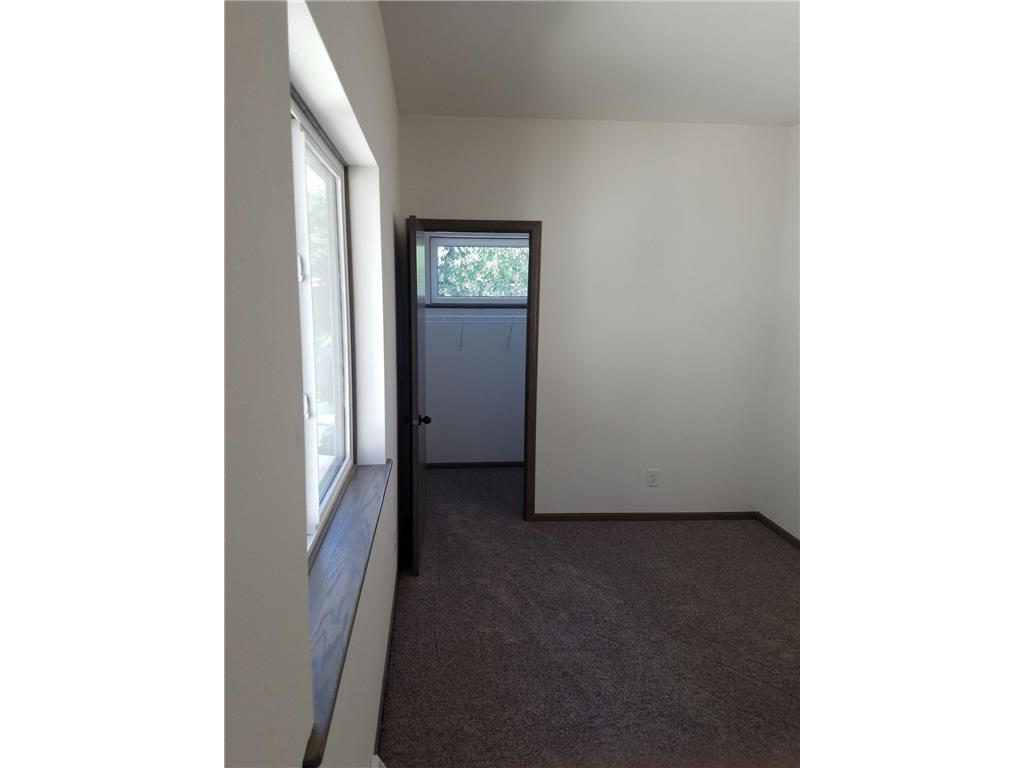 1048 Dayton Avenue Saint Paul MN 55104 7035898 image28