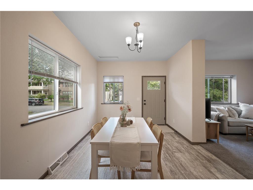 1048 Dayton Avenue Saint Paul MN 55104 7035898 image8