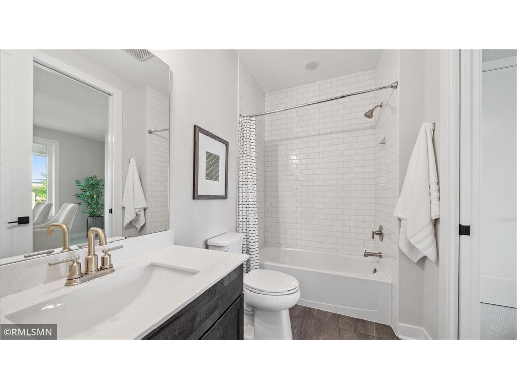 10484 56th Place N Lake Elmo MN 55042 7002913 image43