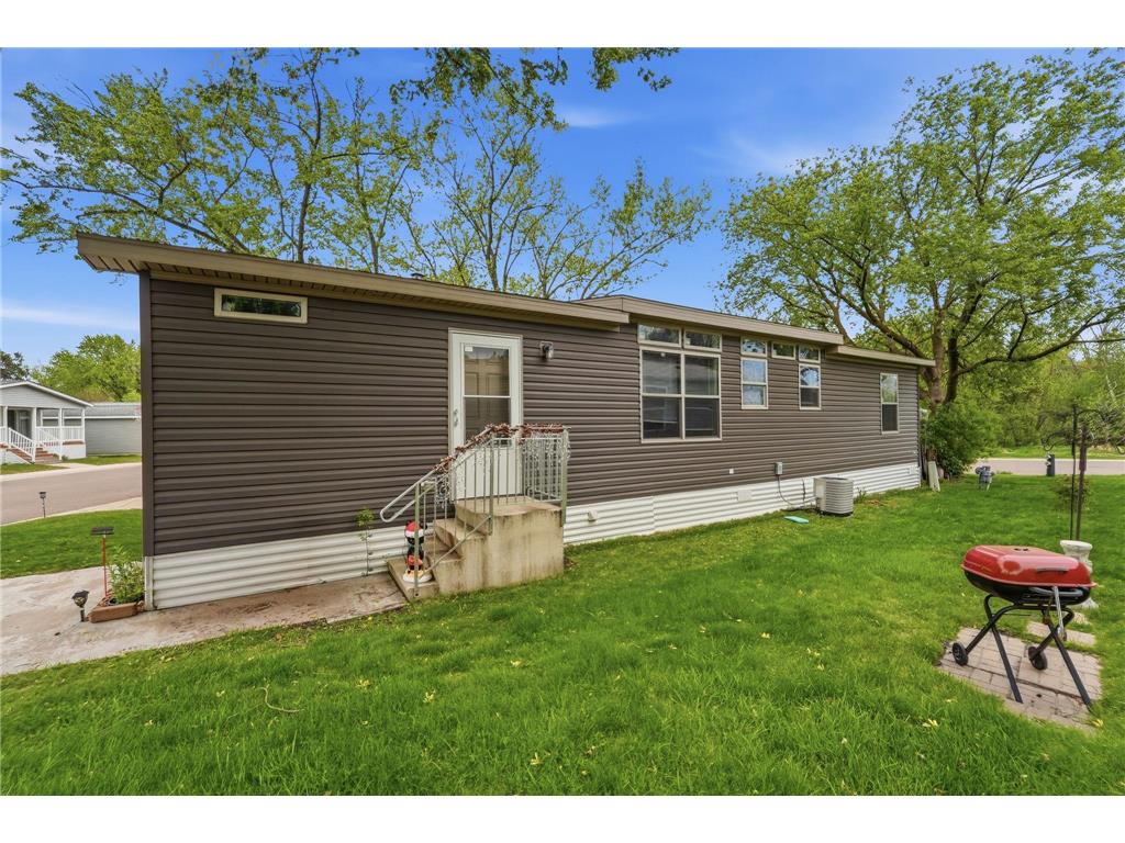 10488 Pierce Street NE Blaine MN 55434 7067898 image31