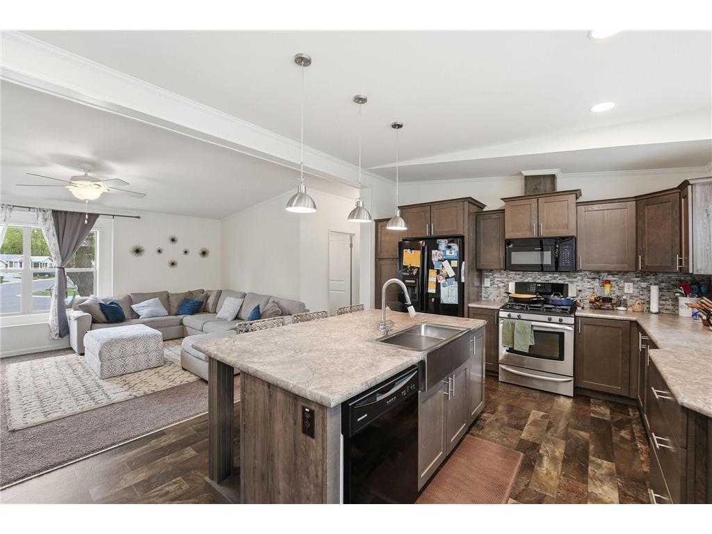 10488 Pierce Street NE Blaine MN 55434 7067898 image9