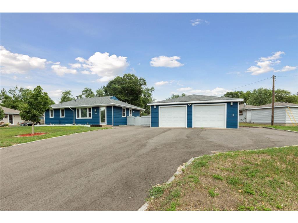 10489 Washington Boulevard NE Blaine MN 55434 6391214 image1