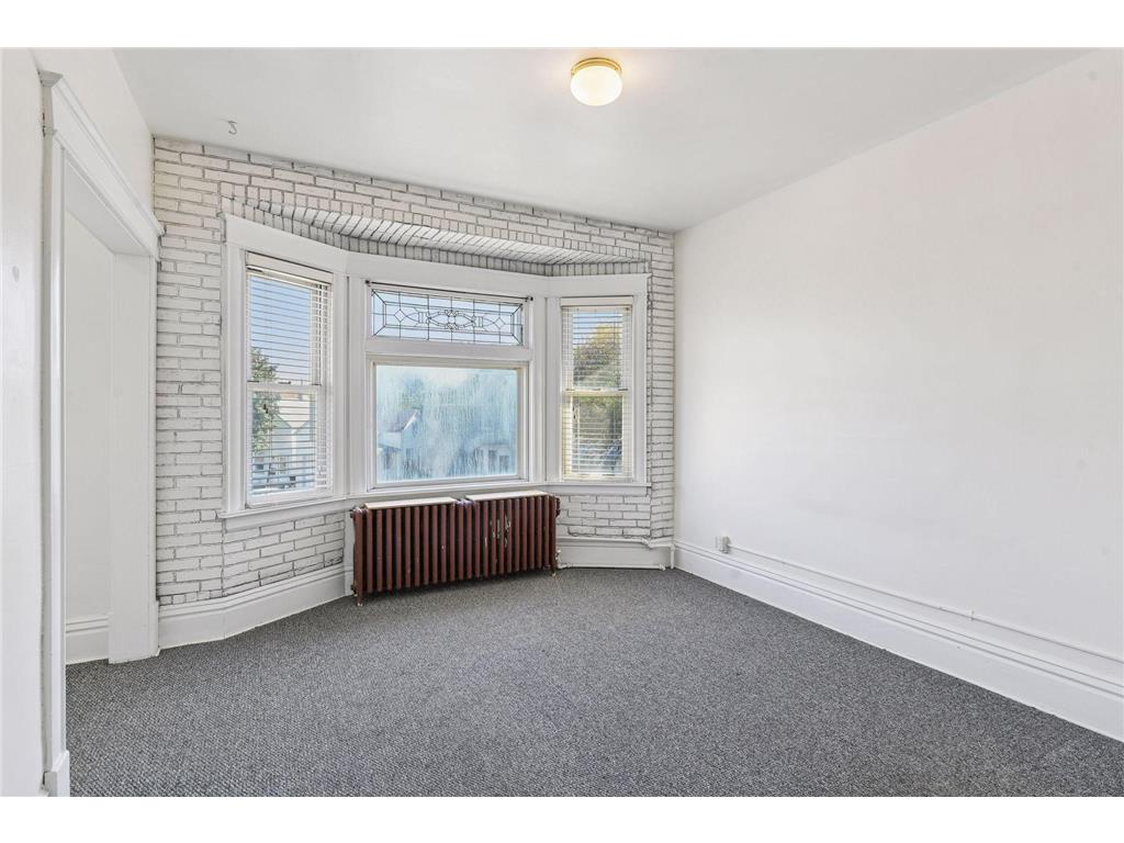 1049 7th Street W Saint Paul MN 55102 7061042 image11