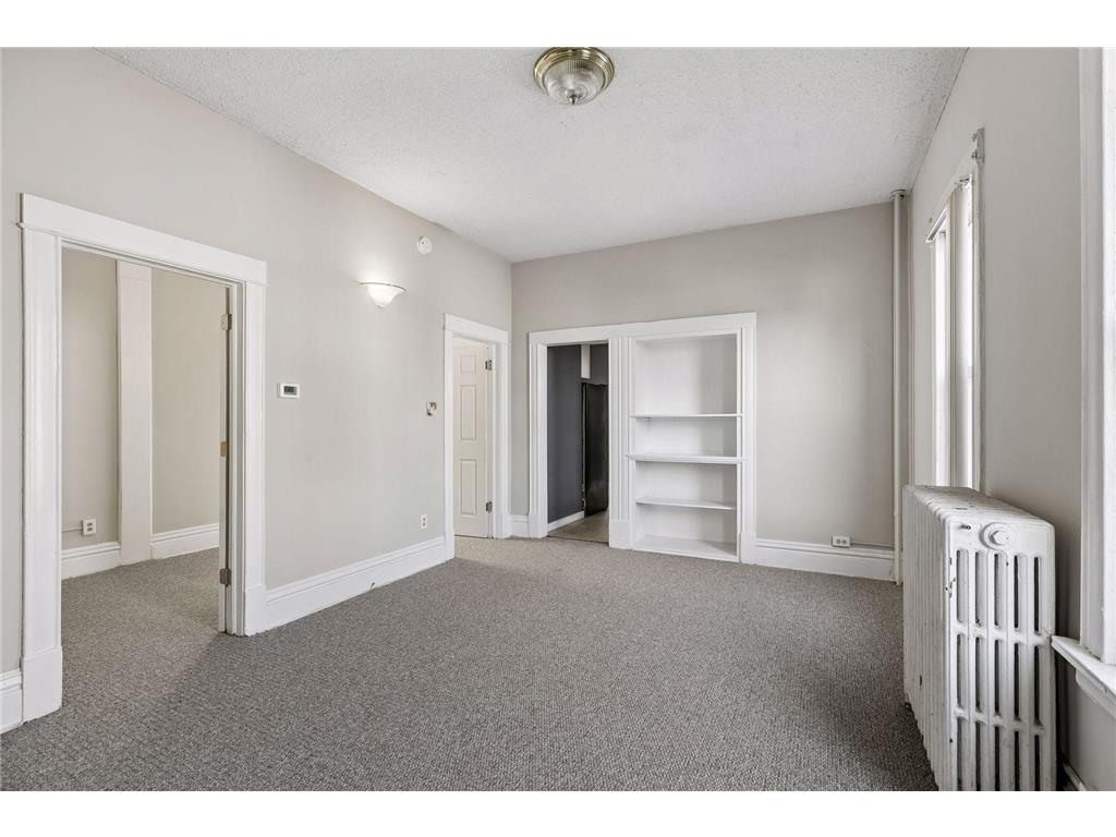 1049 7th Street W Saint Paul MN 55102 7061042 image21