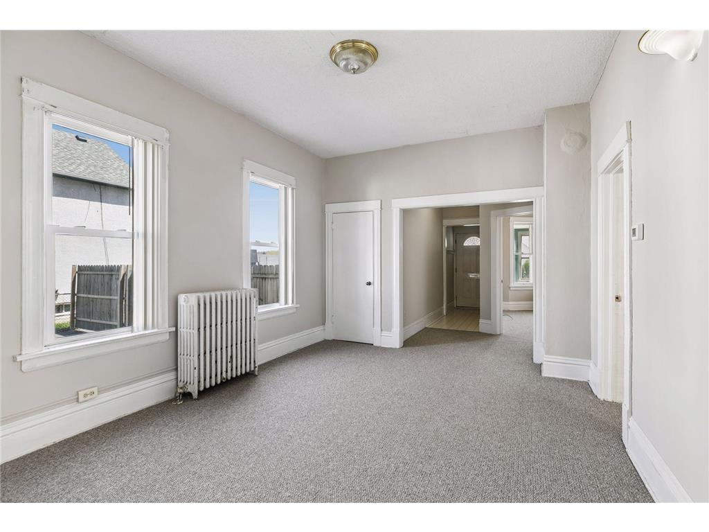 1049 7th Street W Saint Paul MN 55102 7061042 image23