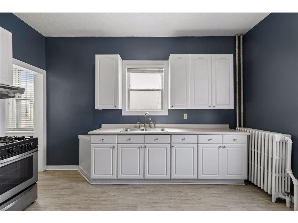 1049 7th Street W Saint Paul MN 55102 7061042 image29