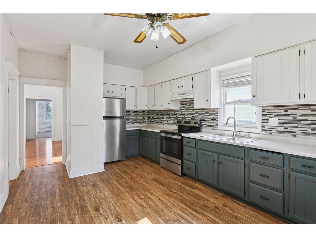 1049 7th Street W Saint Paul MN 55102 7061042 image3