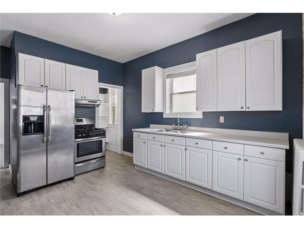 1049 7th Street W Saint Paul MN 55102 7061042 image30