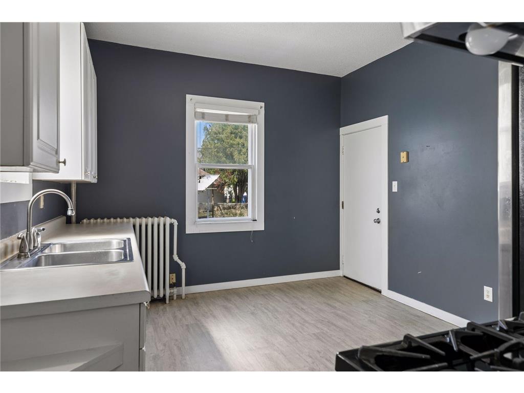 1049 7th Street W Saint Paul MN 55102 7061042 image31