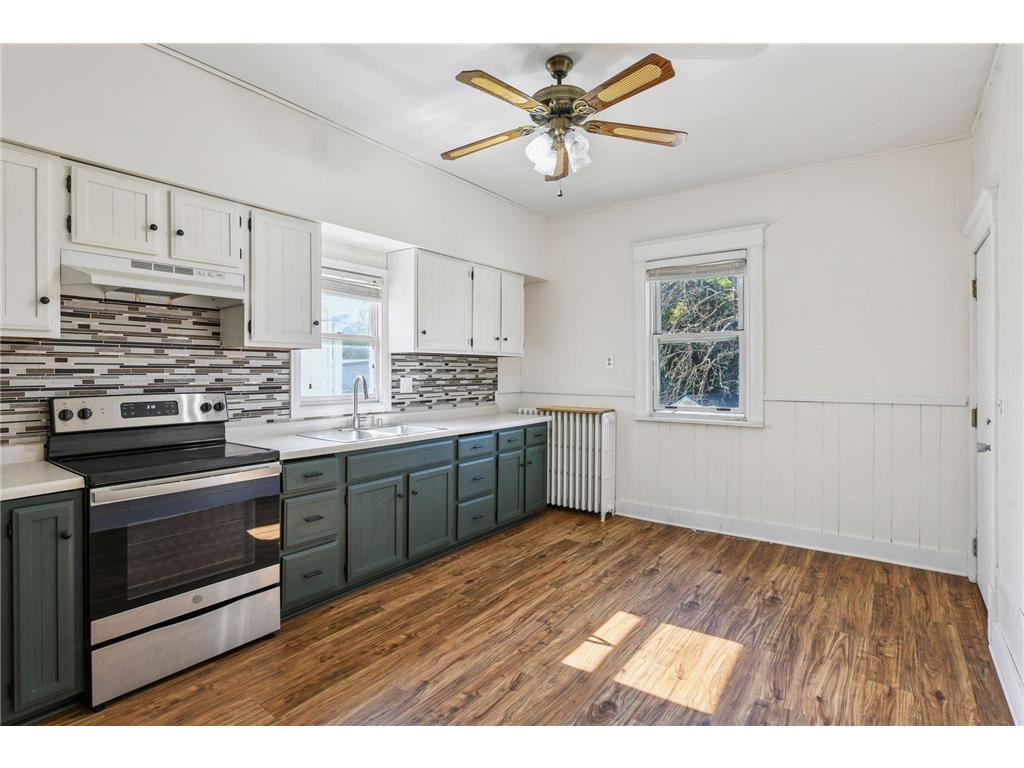 1049 7th Street W Saint Paul MN 55102 7061042 image4