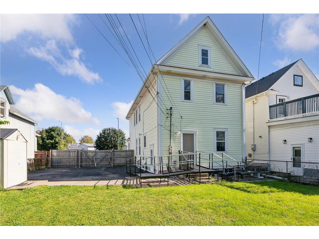 1049 7th Street W Saint Paul MN 55102 7061042 image41