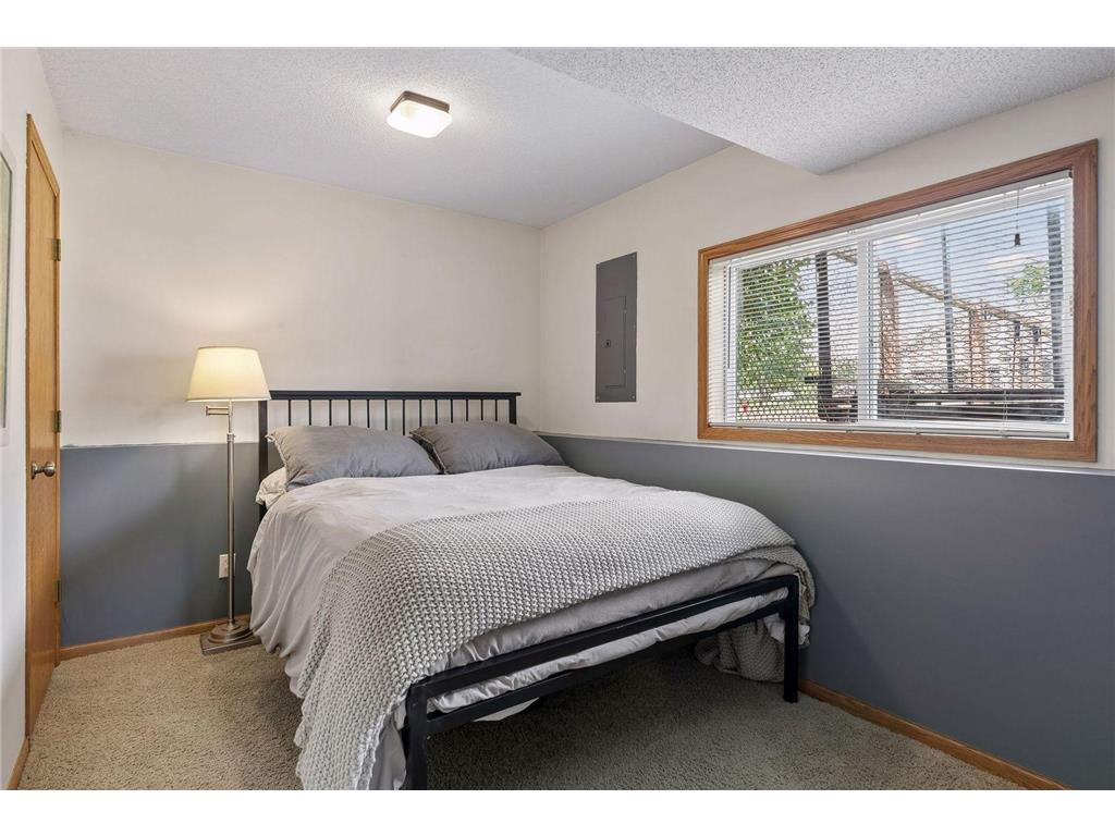 1049 Bonnieview Drive Woodbury MN 55129 7093018 image32