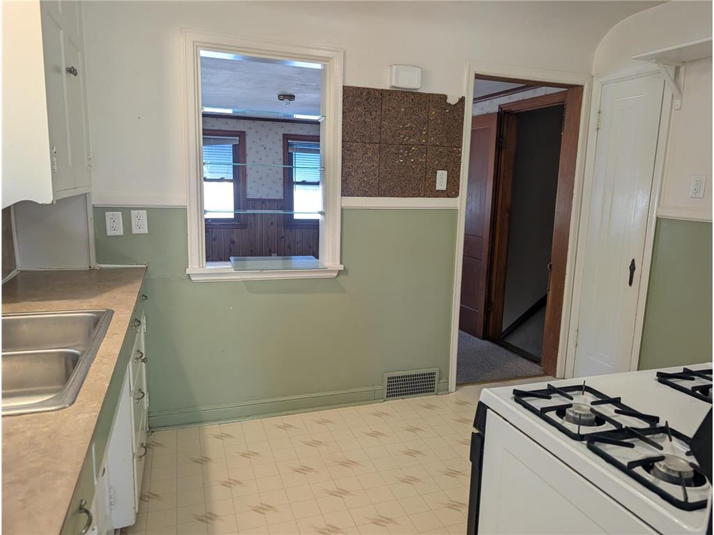 1049 Gorman Avenue West Saint Paul MN 55118 7074986 image16