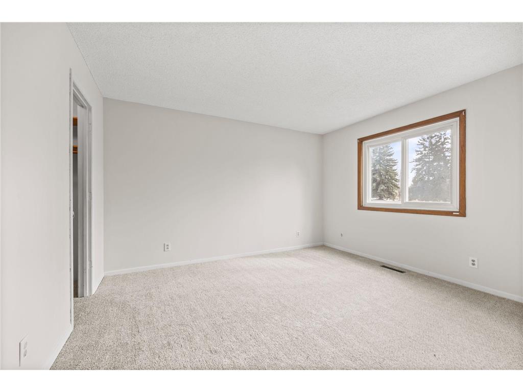 1049 Greenhaven Drive Vadnais Heights MN 55127 7073449 image12