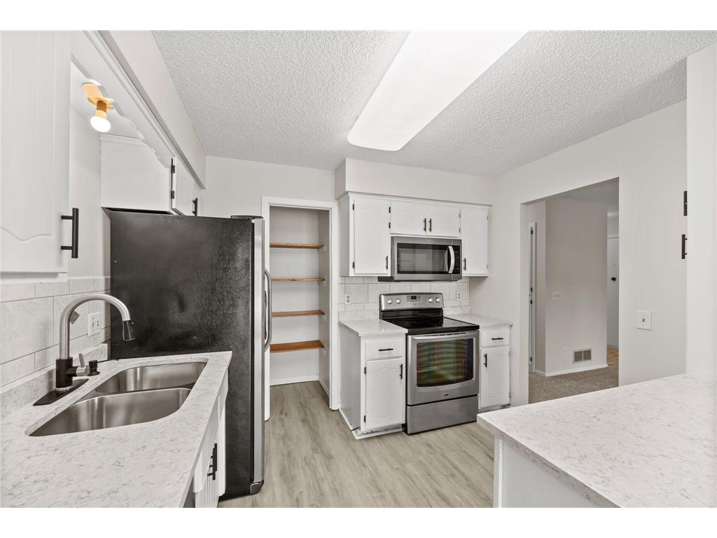 1049 Greenhaven Drive Vadnais Heights MN 55127 7073449 image6