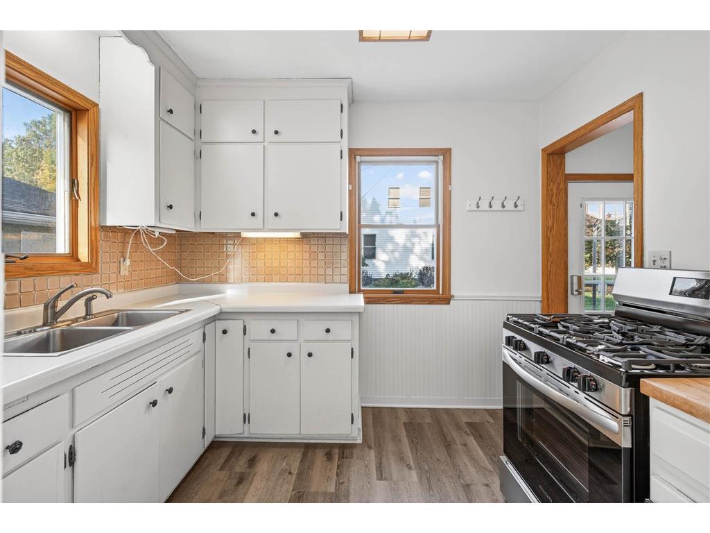 1049 Sterling Street N Maplewood MN 55119 6803116 image14