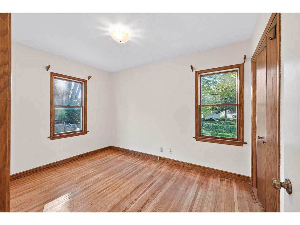 1049 Sterling Street N Maplewood MN 55119 6803116 image15