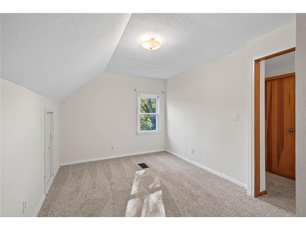 1049 Sterling Street N Maplewood MN 55119 6803116 image21