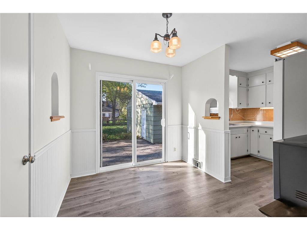 1049 Sterling Street N Maplewood MN 55119 6803116 image8